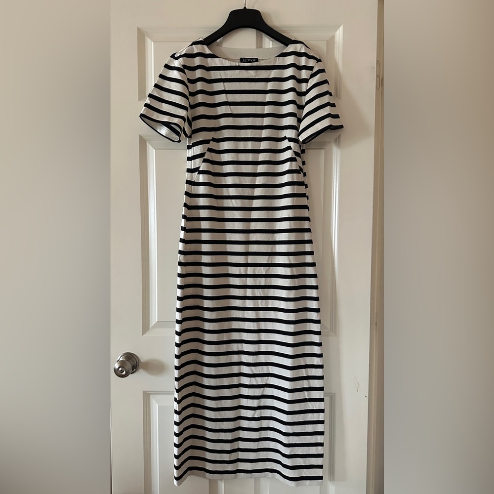 Classic mariner cloth dress in stripe - Picture 6 of 11